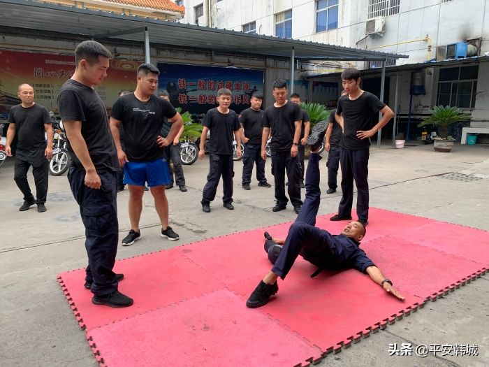 格斗自学训练方法(格斗自学训练方法视频)