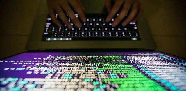 俄罗斯黑客攻击美国(中国红客和美国黑客对决)